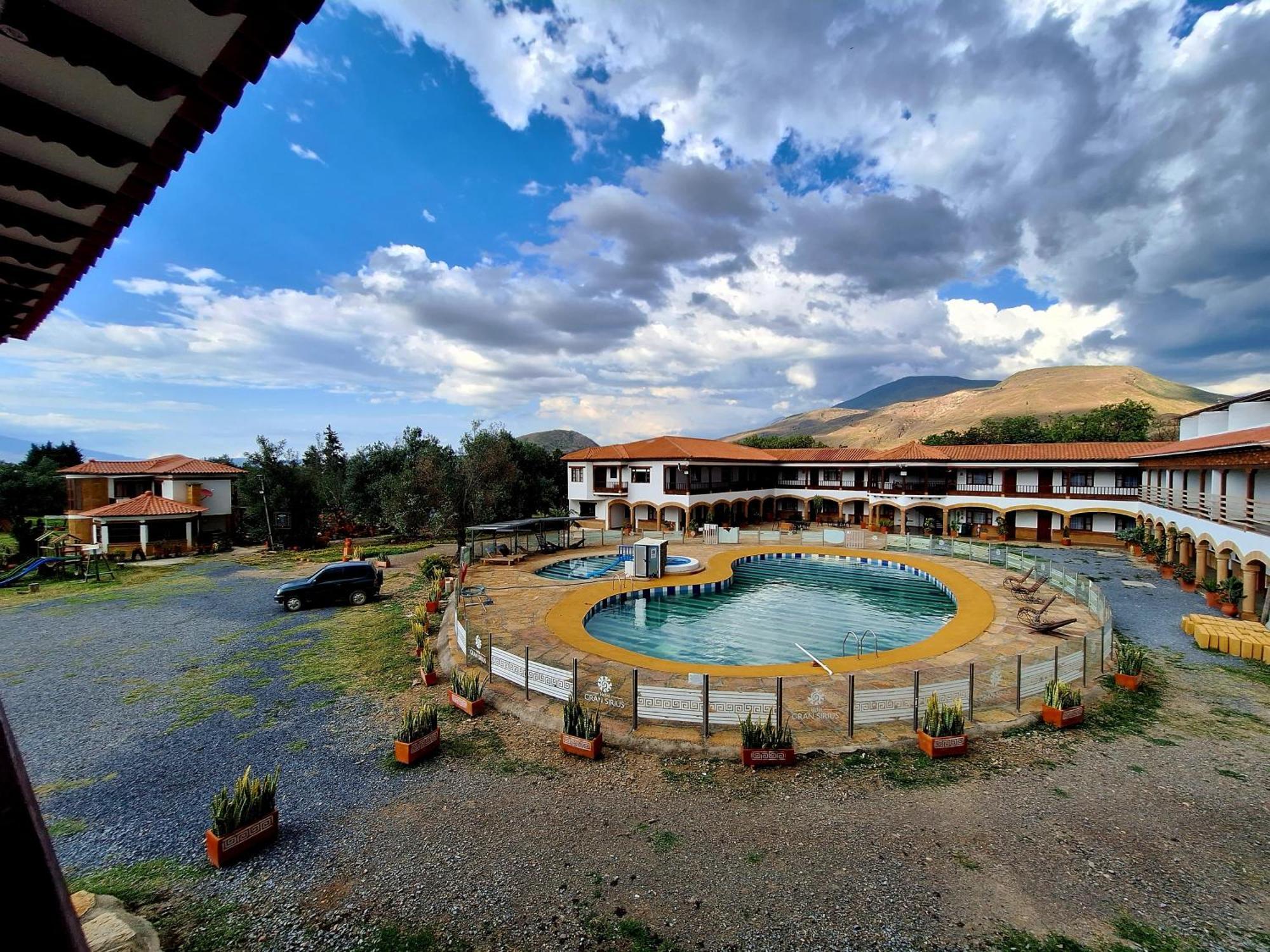 Hotel Gran Sirius Sachica Exterior photo